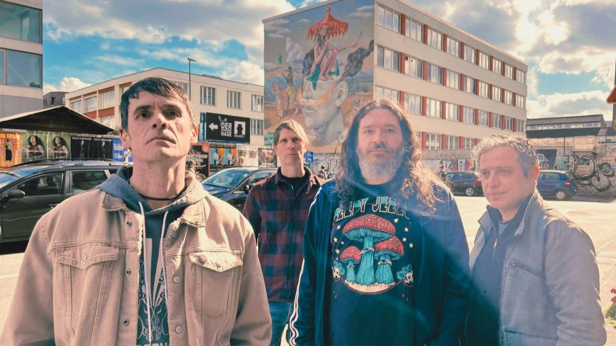 Transonic Science revela novo single e videoclipe "Moon Parade" antes do lançamento do álbum Velvet Doom