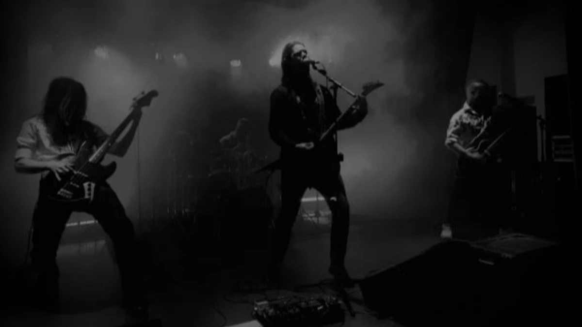 A banda finlandesa de metal extremo Underwater Father lança o primeiro single de seu álbum de estreia