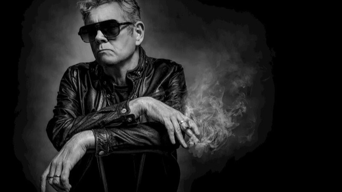O ícone do rock alternativo Chris Connelly anuncia 'Bye Bye Johnny Viola' antes do lançamento do álbum 'Doo Wop In The Dark: A Portrait of Lou Reed'.