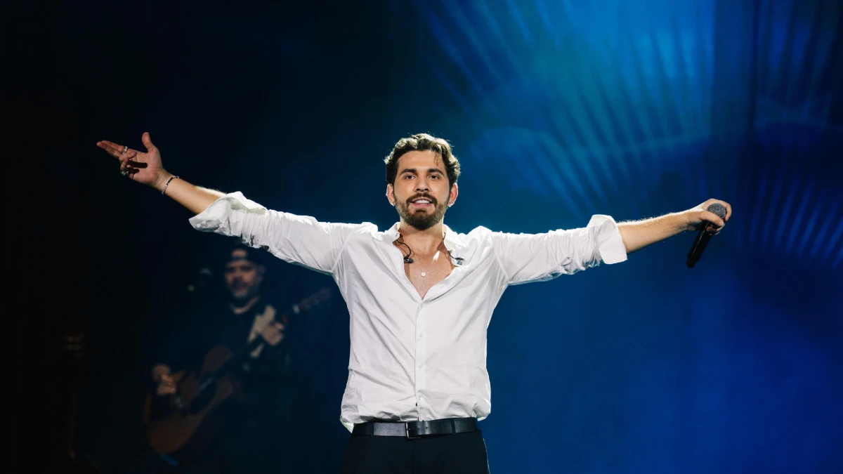 Gustavo Mioto leva "Inconfundível Tour" aos cinemas com imagens inéditas e bastidores nunca vistos pelo público